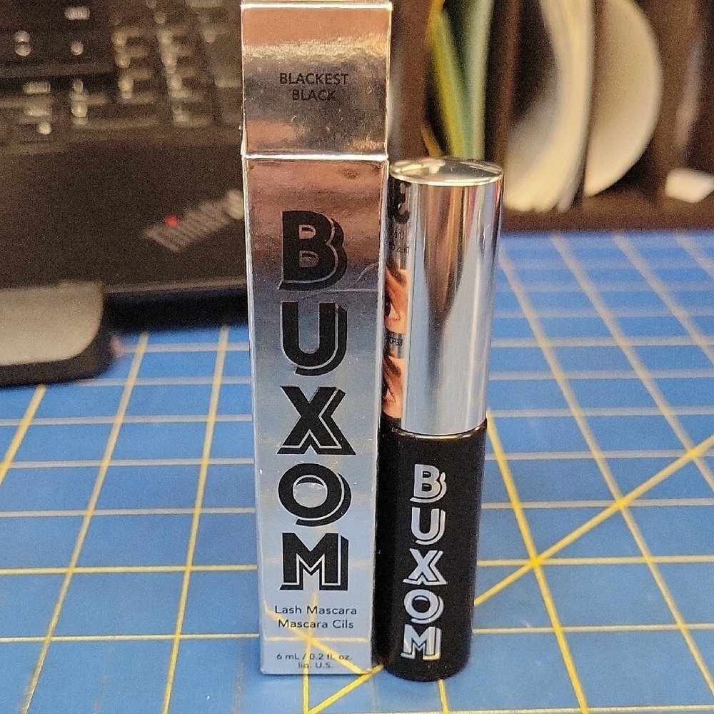 Buxom Lash Mascara in Blackest Black 6ml New in Box